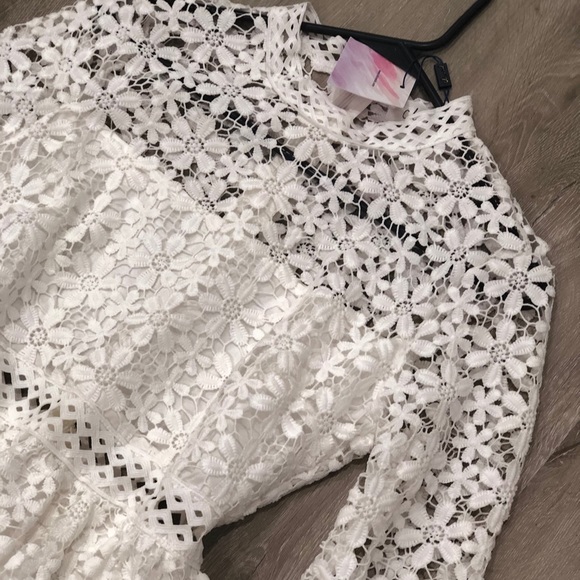 Chicwish lace white dress s - Picture 2 of 3